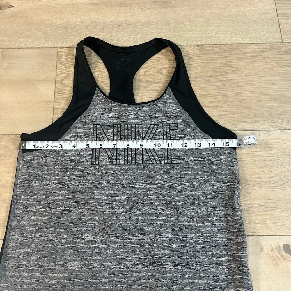 Nike Women's Gray and Black Tank Top